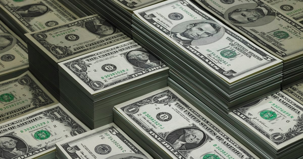 Point2 Technology Raises $136M Series B for RF-Based Data Center Interconnect